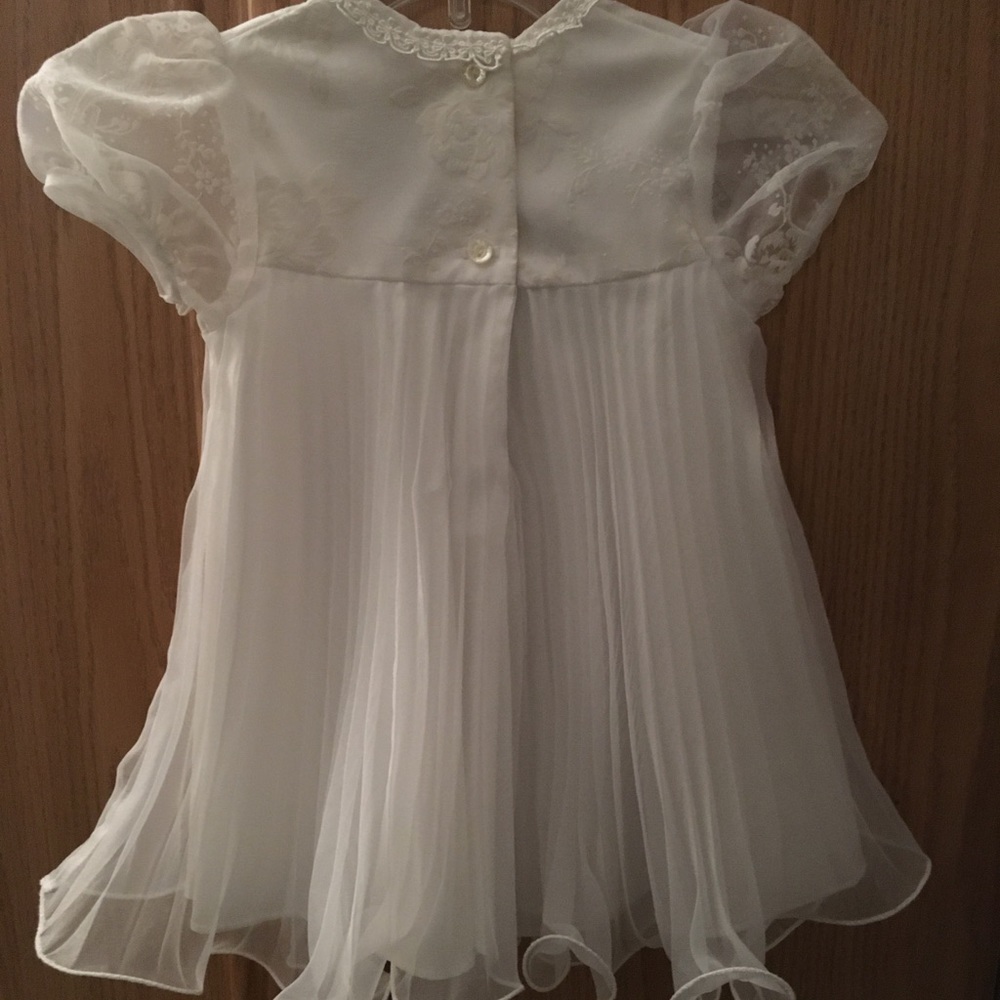 Precious Flower Girl Dress and Hair Clip 🌺 - Picture 2 of 8